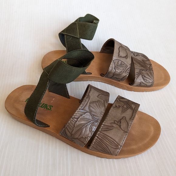 MUK LUKS women's strappy olive green sandals - Picture 7 of 11